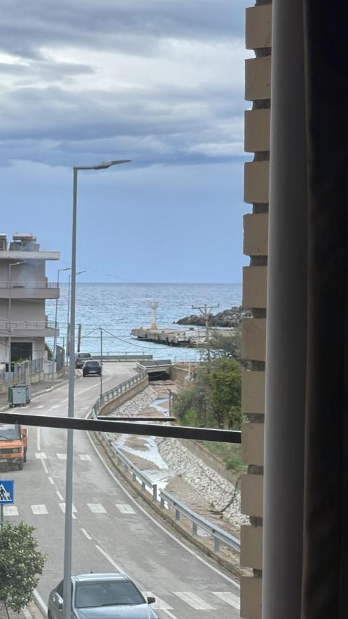 Mia Marine Rooms Himare Exteriör bild
